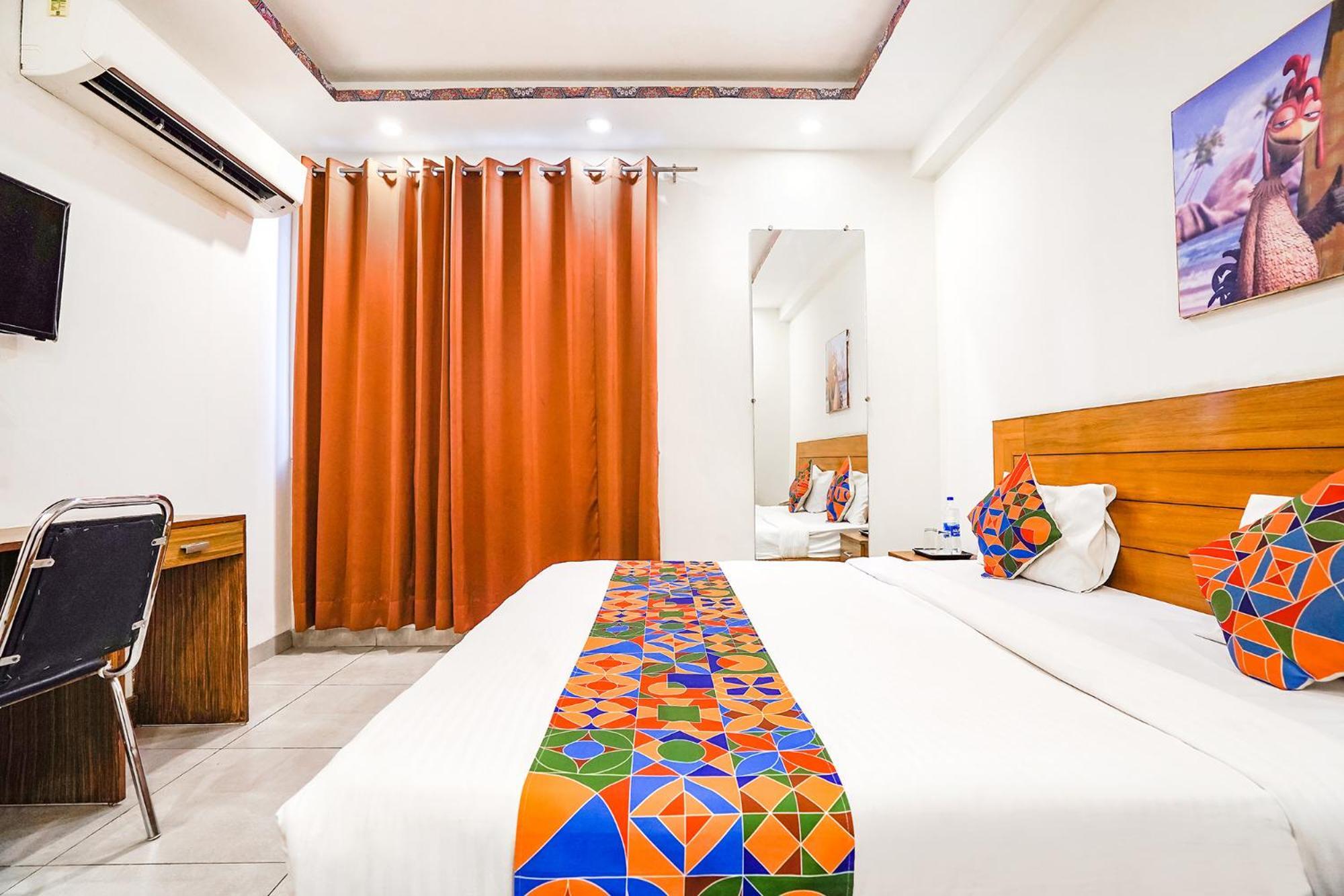 Fabhotel Emoji Stays Gurgaon Exterior foto
